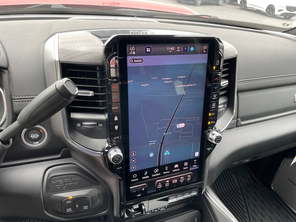 New 2026 RAM 2500 Laramie AWD/4WD image 19