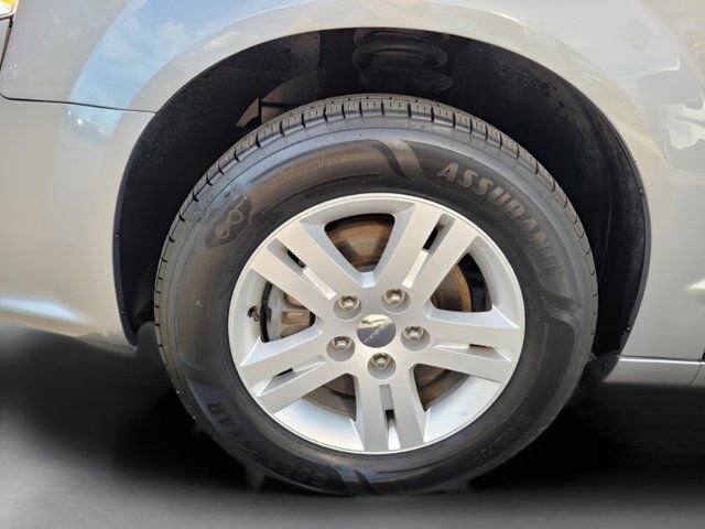 Used 2018 Dodge Grand Caravan SXT image 32