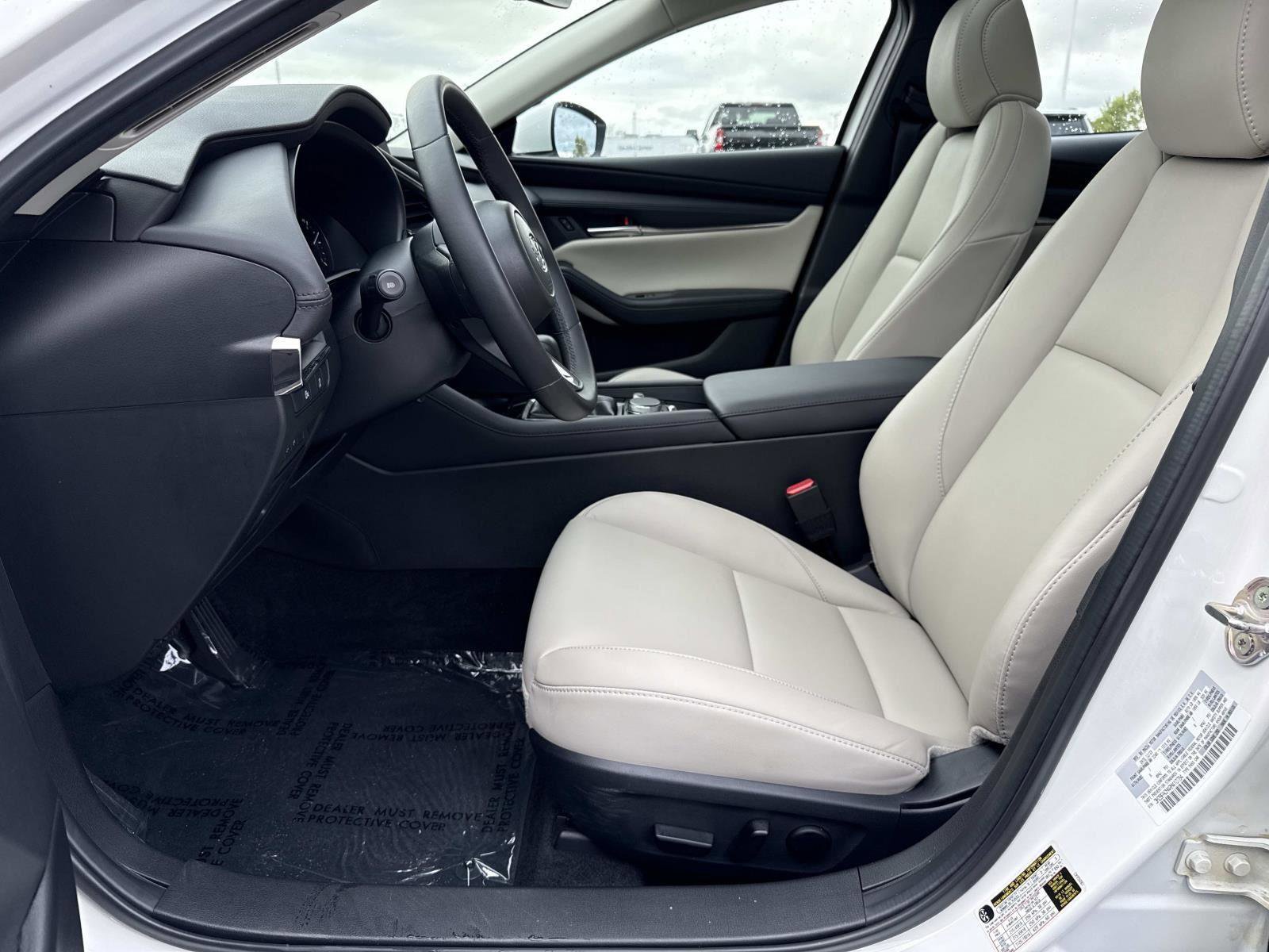 Used 2024 MAZDA MAZDA3 s image 23