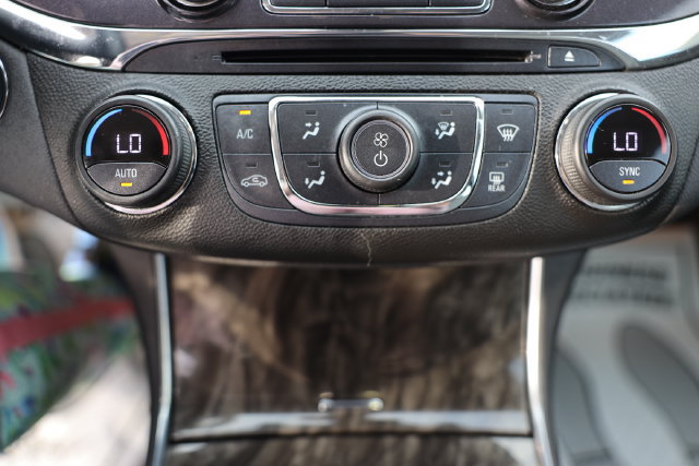 Used 2015 Chevrolet Impala LTZ FWD image 29