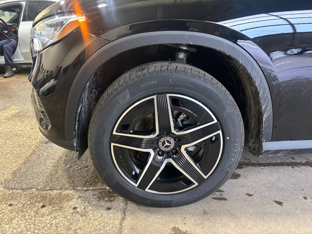 New 2026 Mercedes-Benz GLC 300 4MATIC image 28