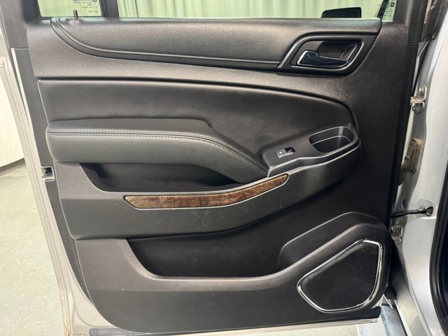 Used 2017 Chevrolet Suburban LT w/ LT Signature Package image 28