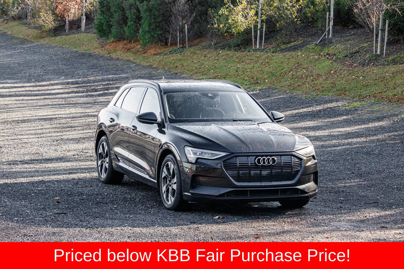 Used 2021 Audi e-tron Premium w/ Convenience Plus Package image 12