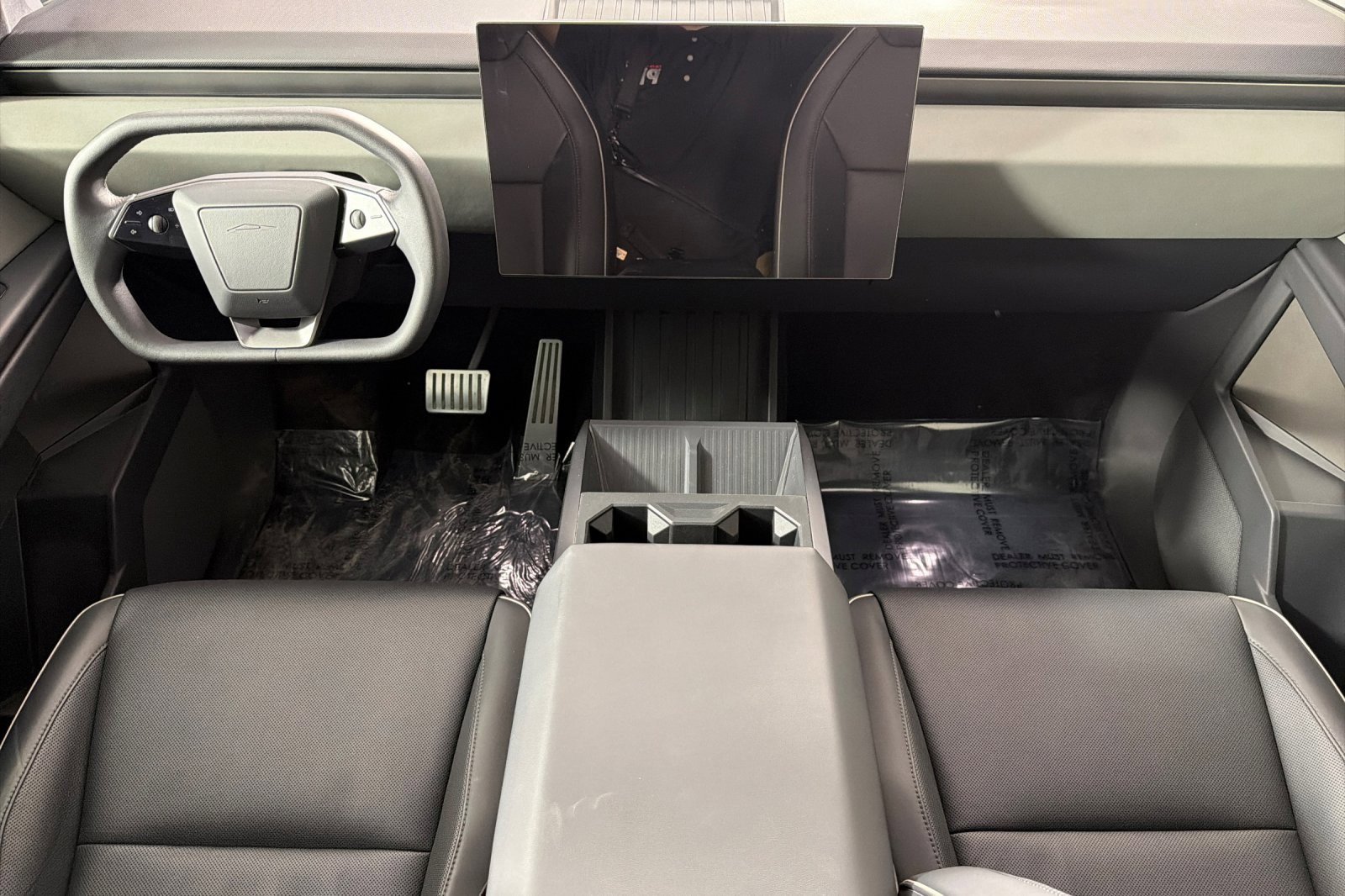 Used 2025 Tesla Cybertruck AWD Crew Cab image 12