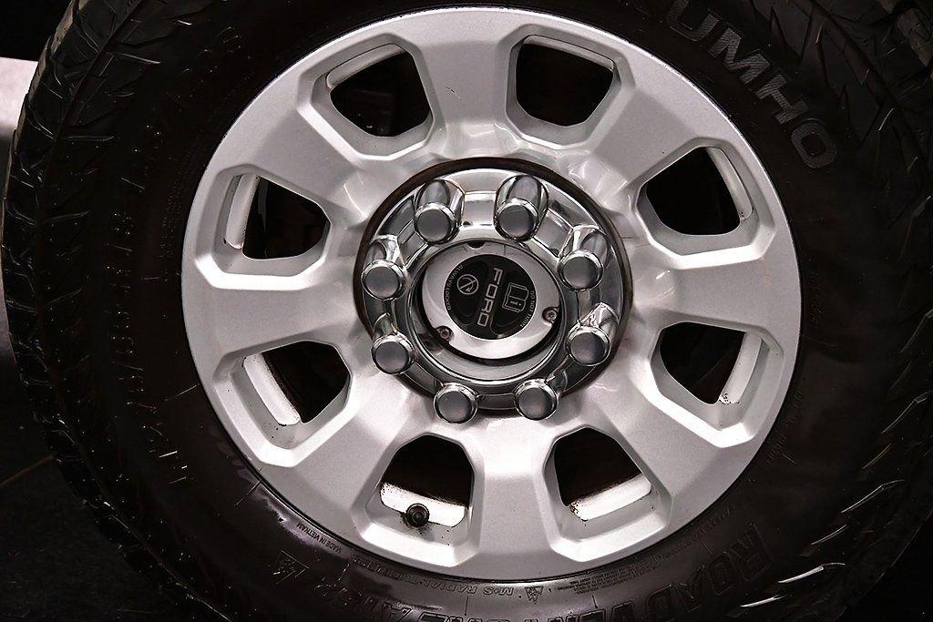 Used 2024 Ford F250 XLT image 9