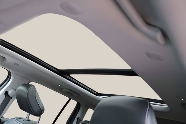 Used 2022 Jeep Grand Cherokee Limited 4xe image 12