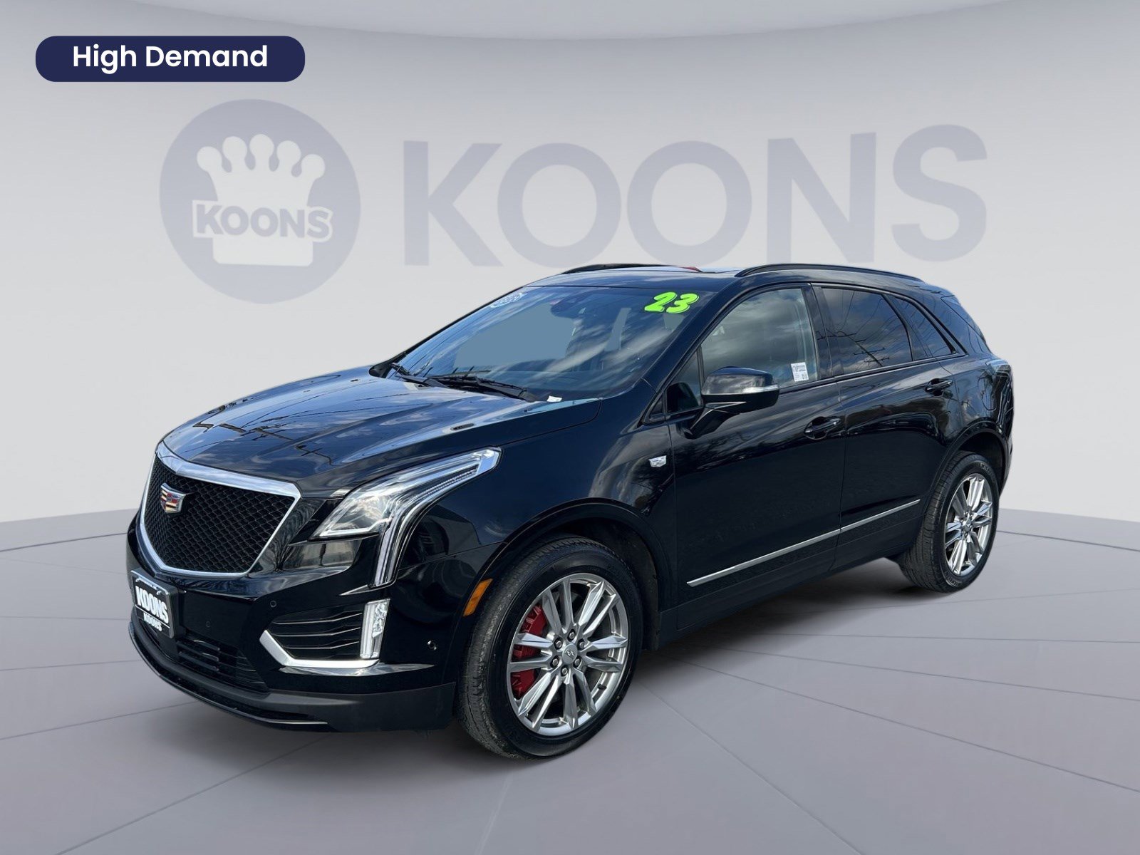 Used 2023 Cadillac XT5 Sportv w/ Technology Package