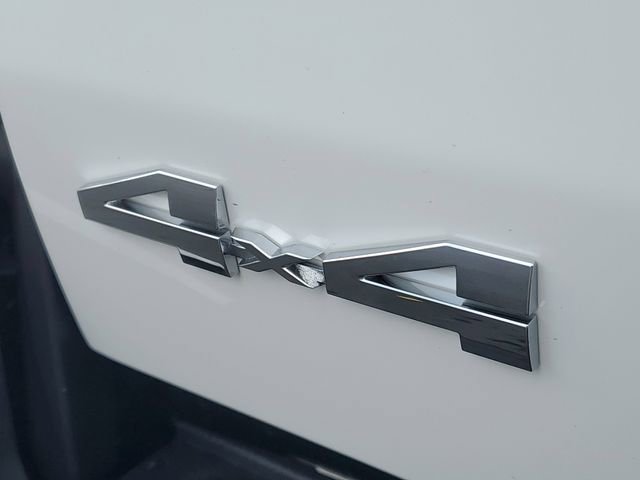 Used 2025 Toyota Tacoma SR5 image 7