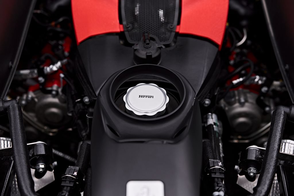 Used 2020 Ferrari F8 Tributo RWD image 39