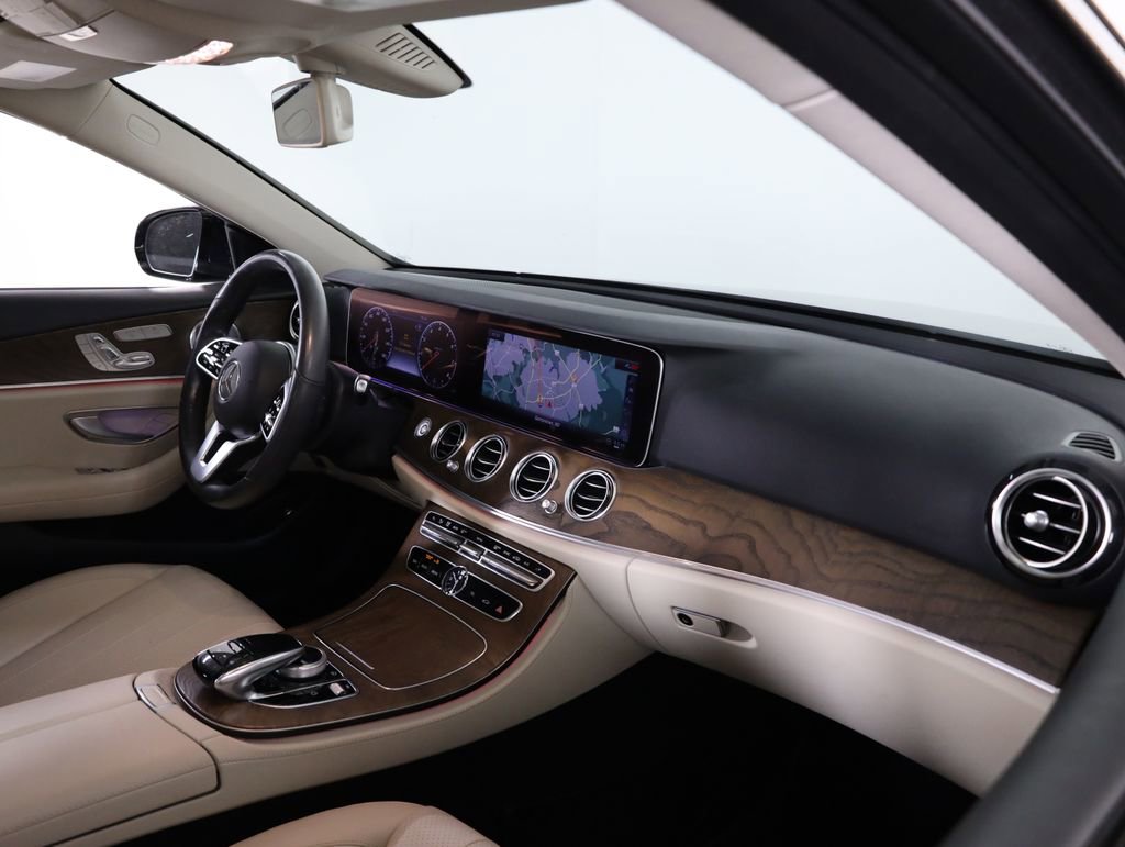 Used 2020 Mercedes-Benz E 350 4MATIC Sedan image 34