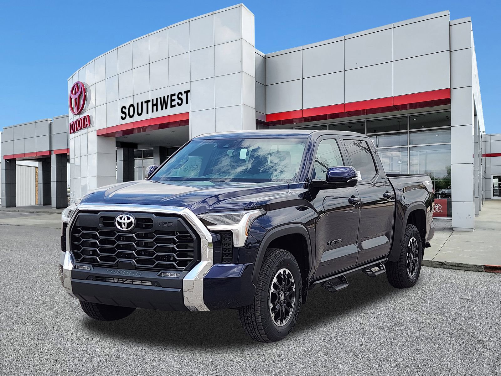 New 2026 Toyota Tundra SR5 w/ TRD Off-Road Premium Package AWD/4WD image 2
