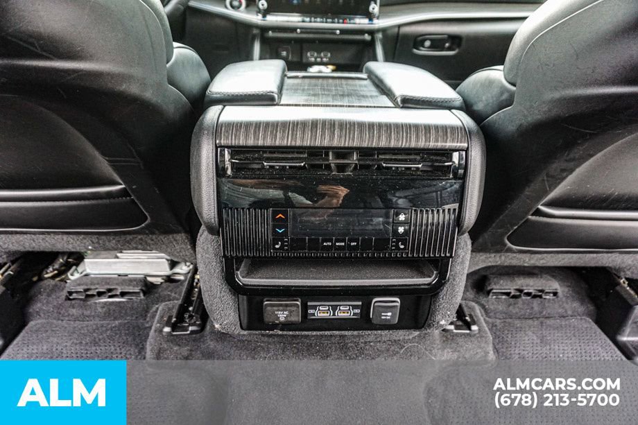 Used 2023 Jeep Wagoneer Series III w/ Preferred Equipment Group image 33