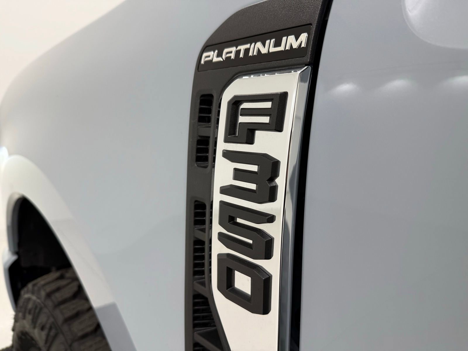 New 2026 Ford F350 Platinum w/ Platinum Plus Package image 13