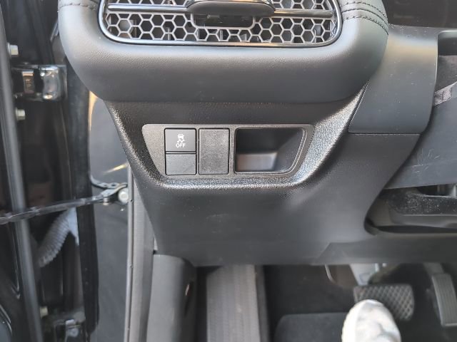 Used 2023 Honda HR-V LX image 18