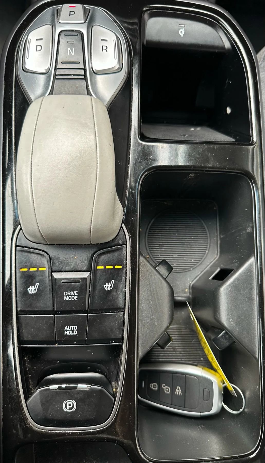 Used 2020 Hyundai Ioniq SE image 19