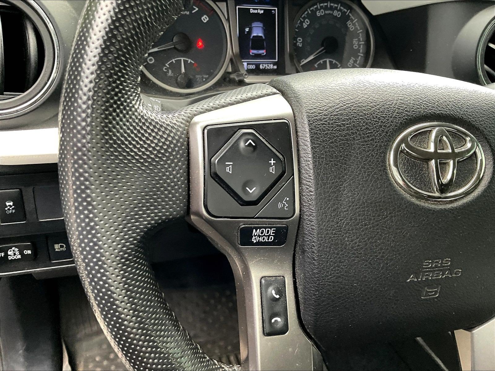 Used 2021 Toyota Tacoma SR5 w/ Technology Package AWD/4WD image 11