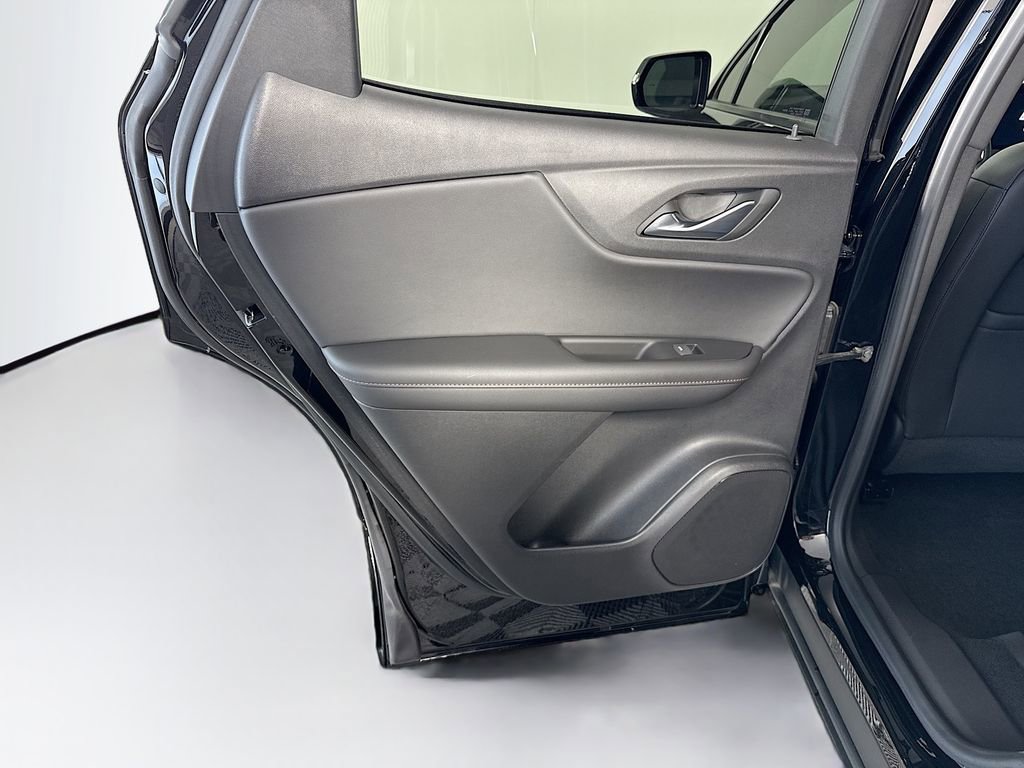 Used 2025 Chevrolet Blazer RS w/ Driver Confidence II Package image 27