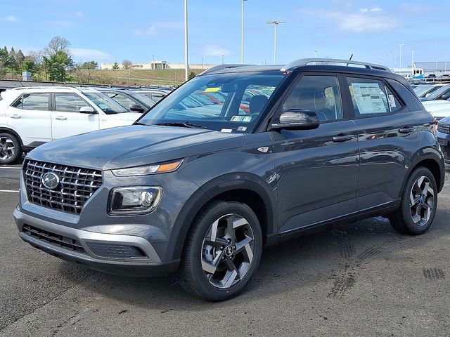 New 2026 Hyundai Venue SEL FWD image 2