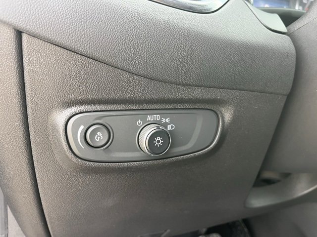 Used 2023 Chevrolet Equinox LT image 24