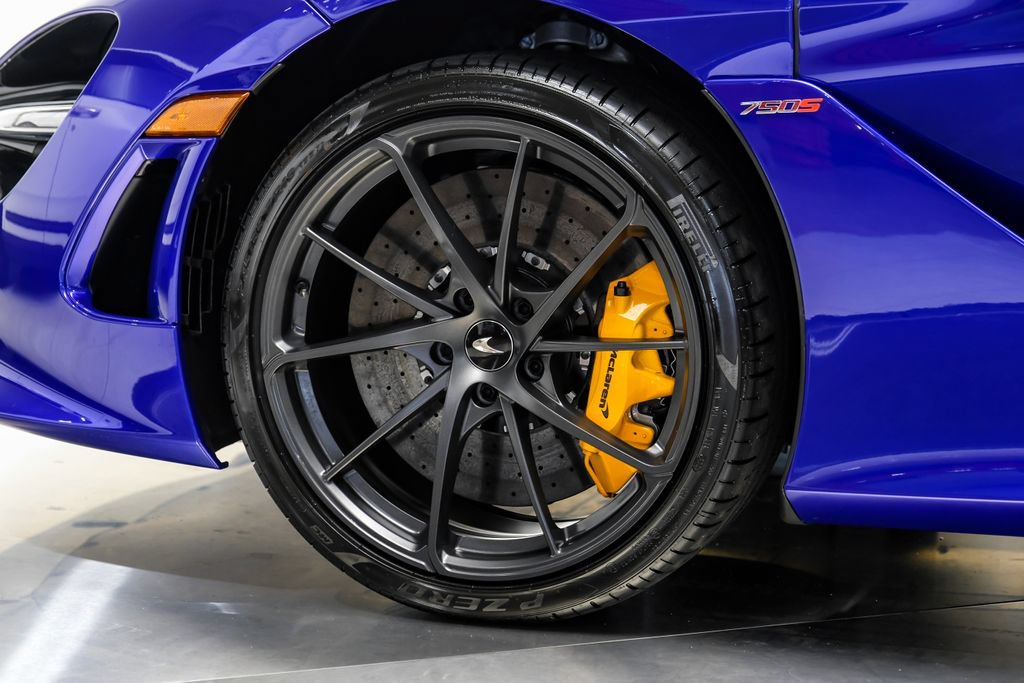 Used 2026 McLaren 750S Spider RWD image 57