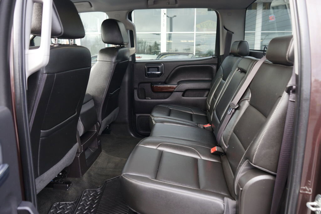 Used 2016 GMC Sierra 2500 SLT w/ Duramax Plus Package image 15