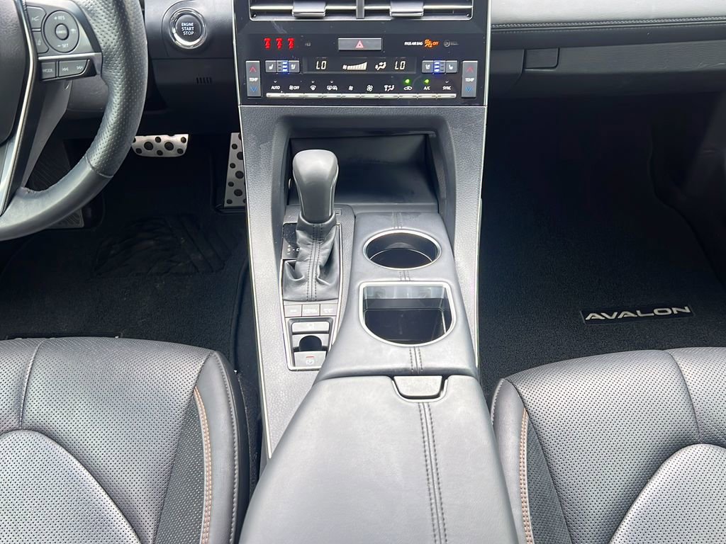 Used 2019 Toyota Avalon Touring FWD image 14