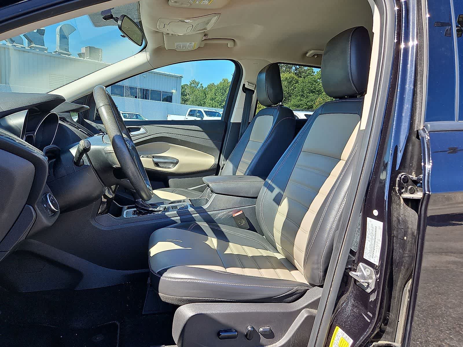 Used 2019 Ford Escape SEL FWD image 24