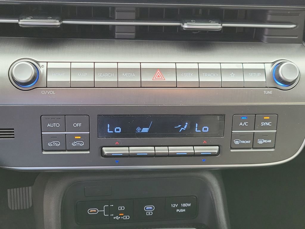 Certified 2025 Hyundai Kona SEL image 32