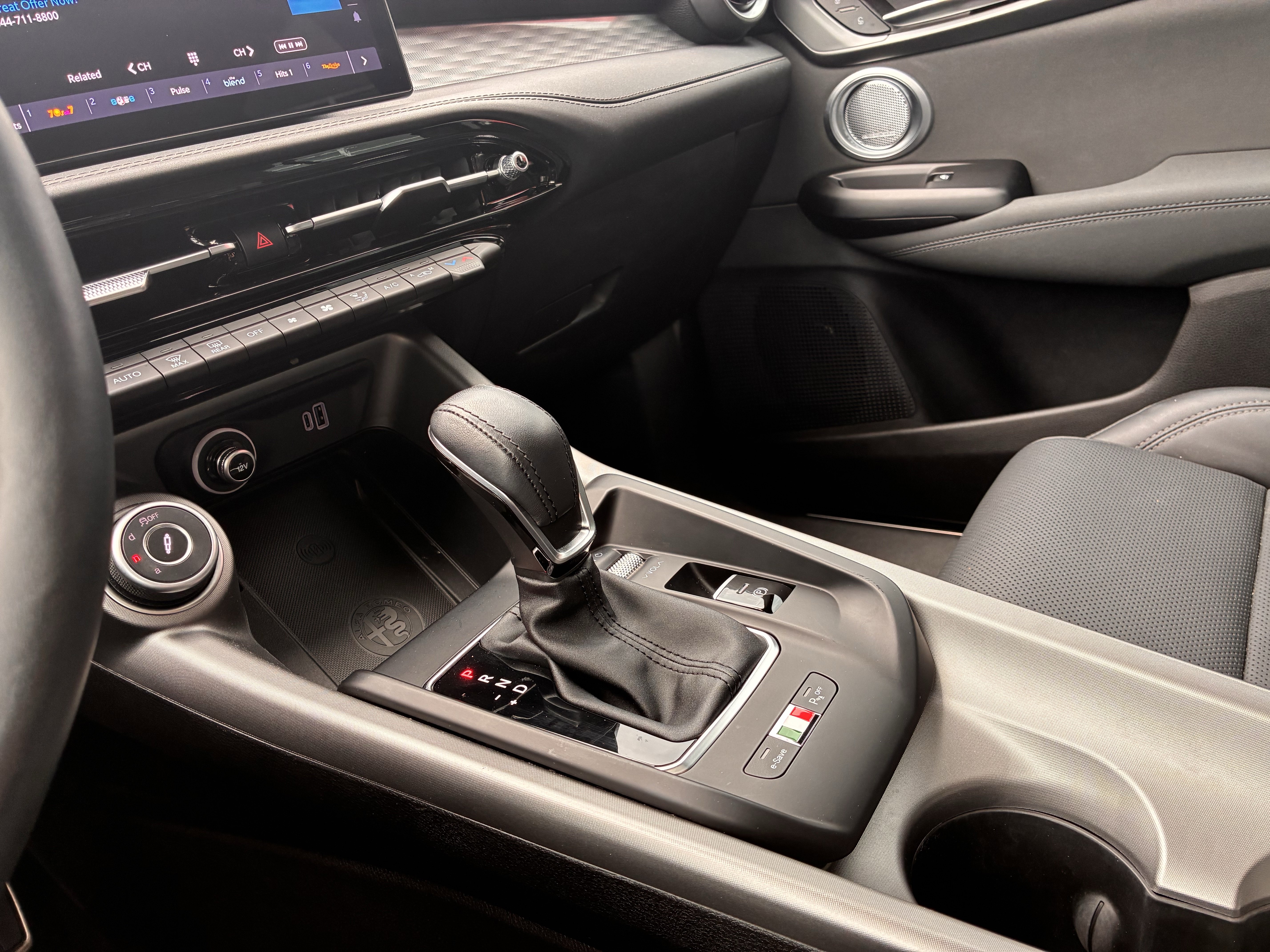 Certified 2024 Alfa Romeo Tonale Veloce image 19