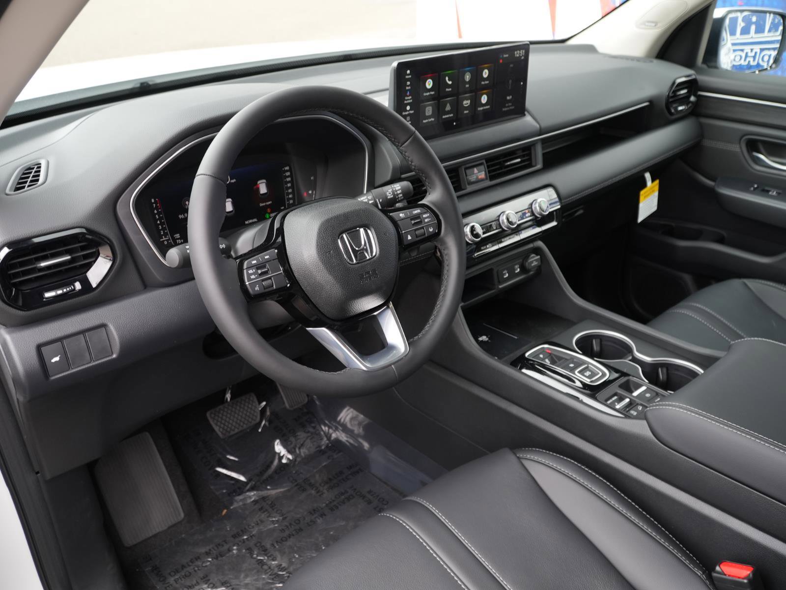 New 2026 Honda Pilot Touring image 15