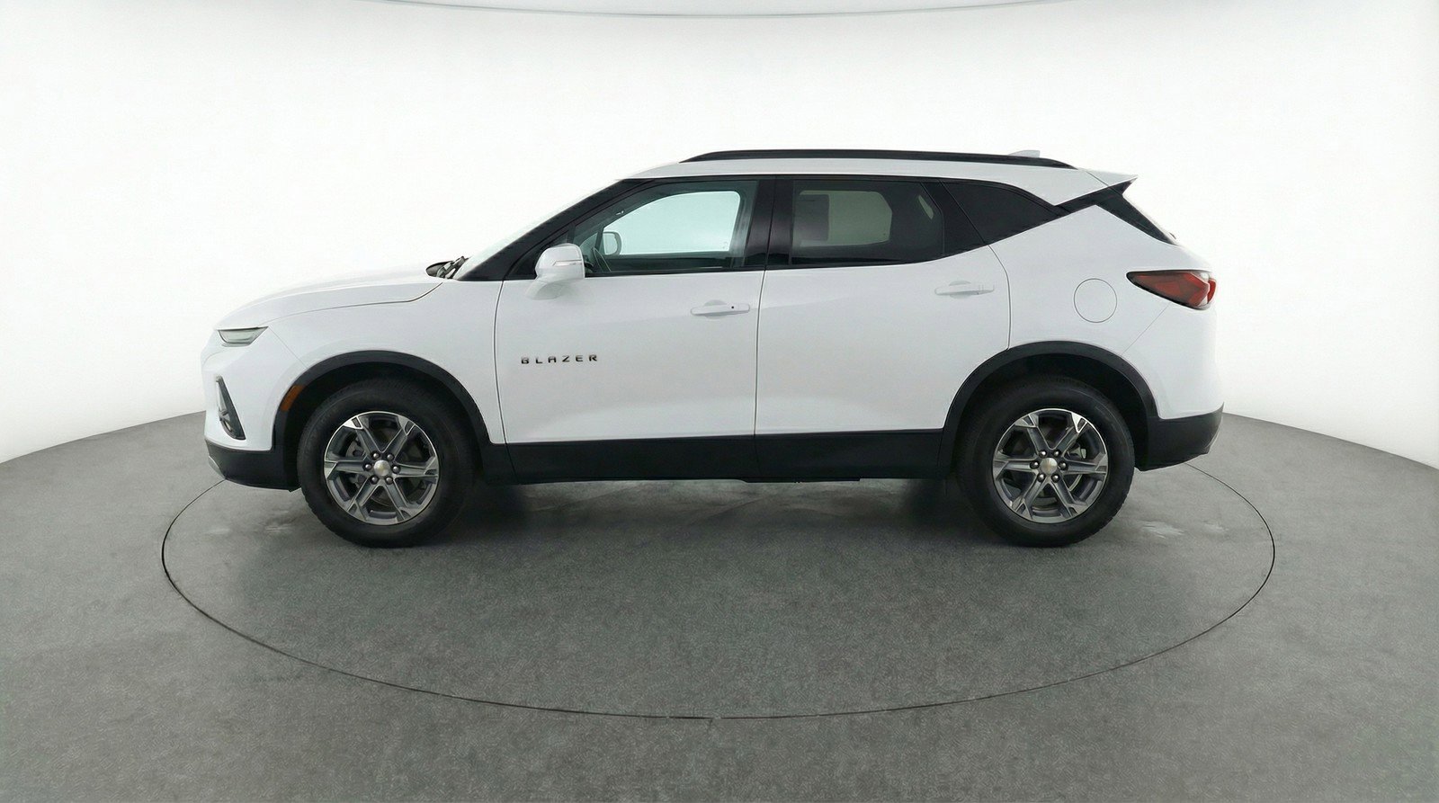 Used 2025 Chevrolet Blazer LT image 5