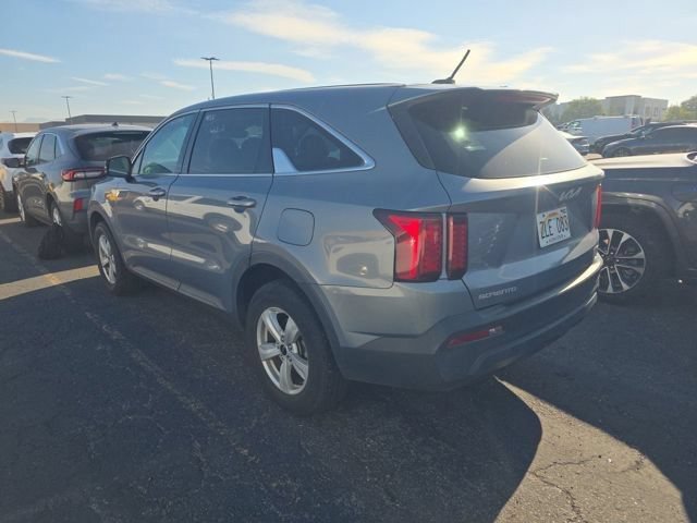 Certified 2023 Kia Sorento LX AWD/4WD image 4