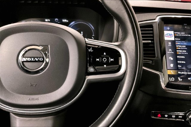 Used 2020 Volvo XC90 T8 Momentum w/ Protection Package Premier AWD/4WD image 21