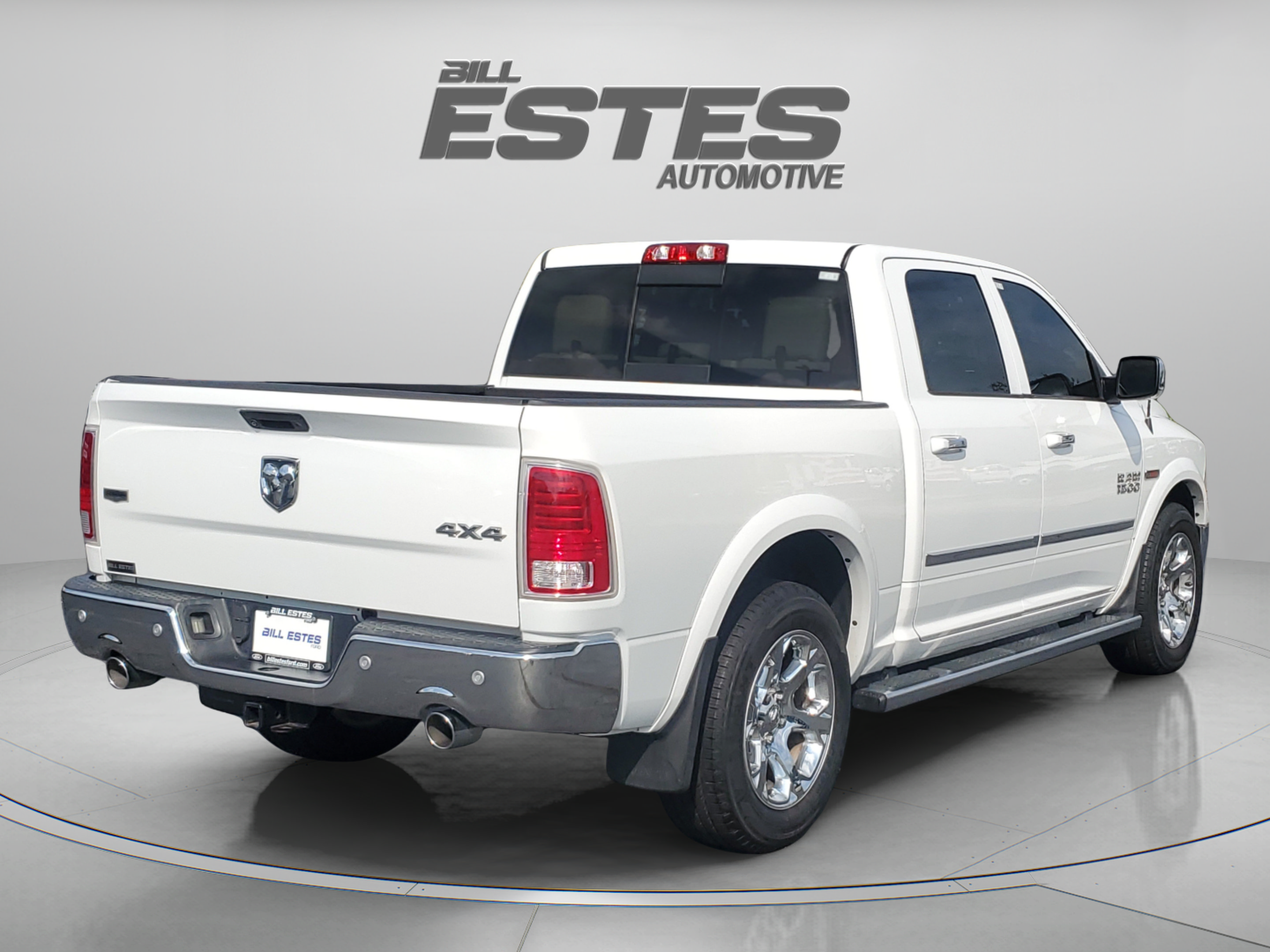 Used 2016 RAM 1500 Laramie w/ Convenience Group AWD/4WD image 4
