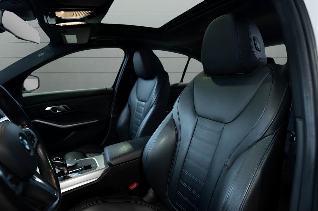 Used 2021 BMW M340i xDrive w/ Premium Package image 12