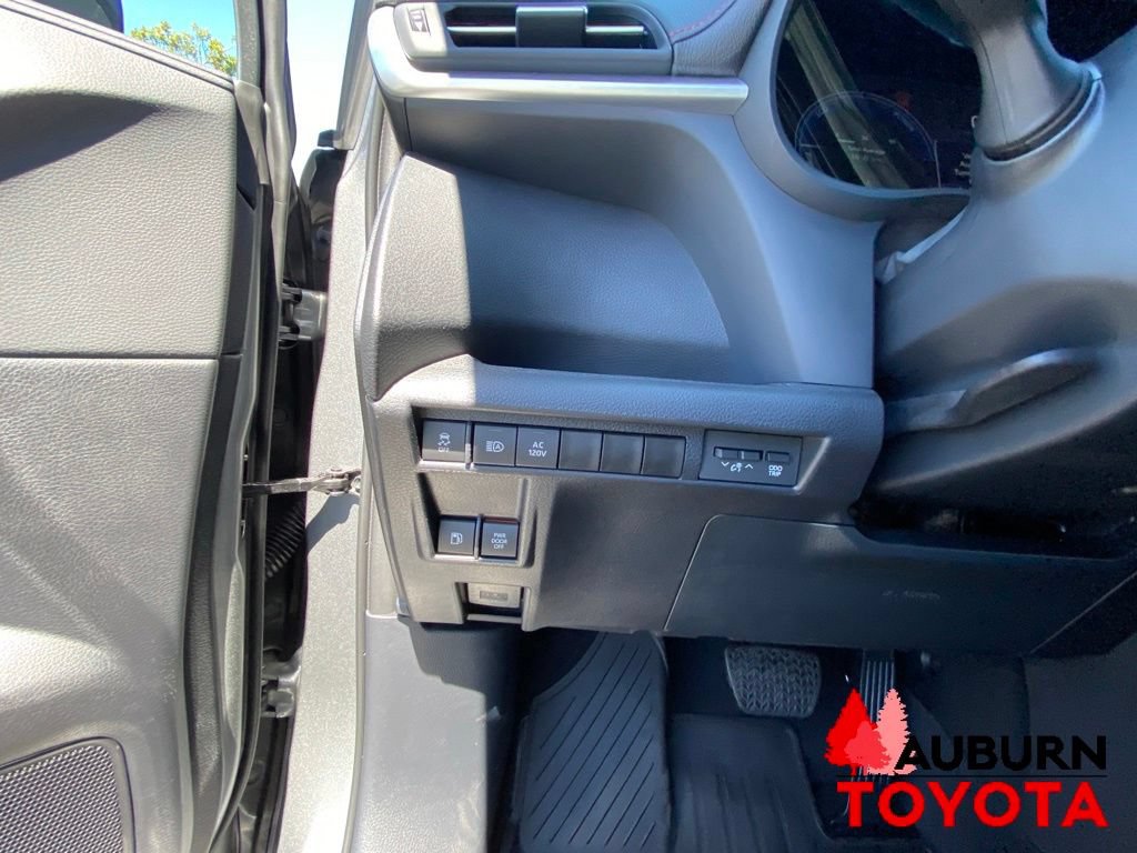 New 2026 Toyota Sienna XSE AWD/4WD image 38