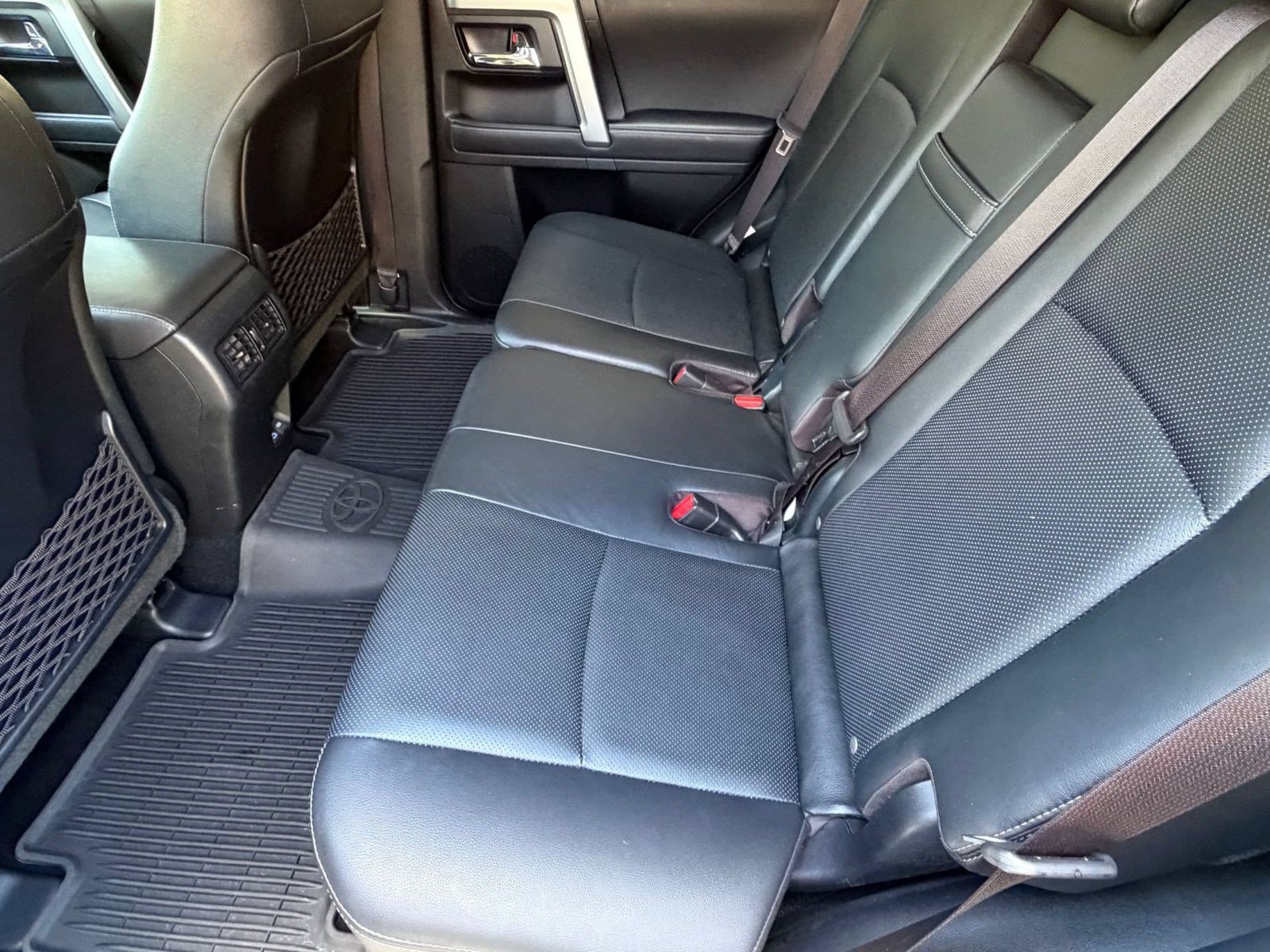 Used 2024 Toyota 4Runner Limited AWD/4WD image 24