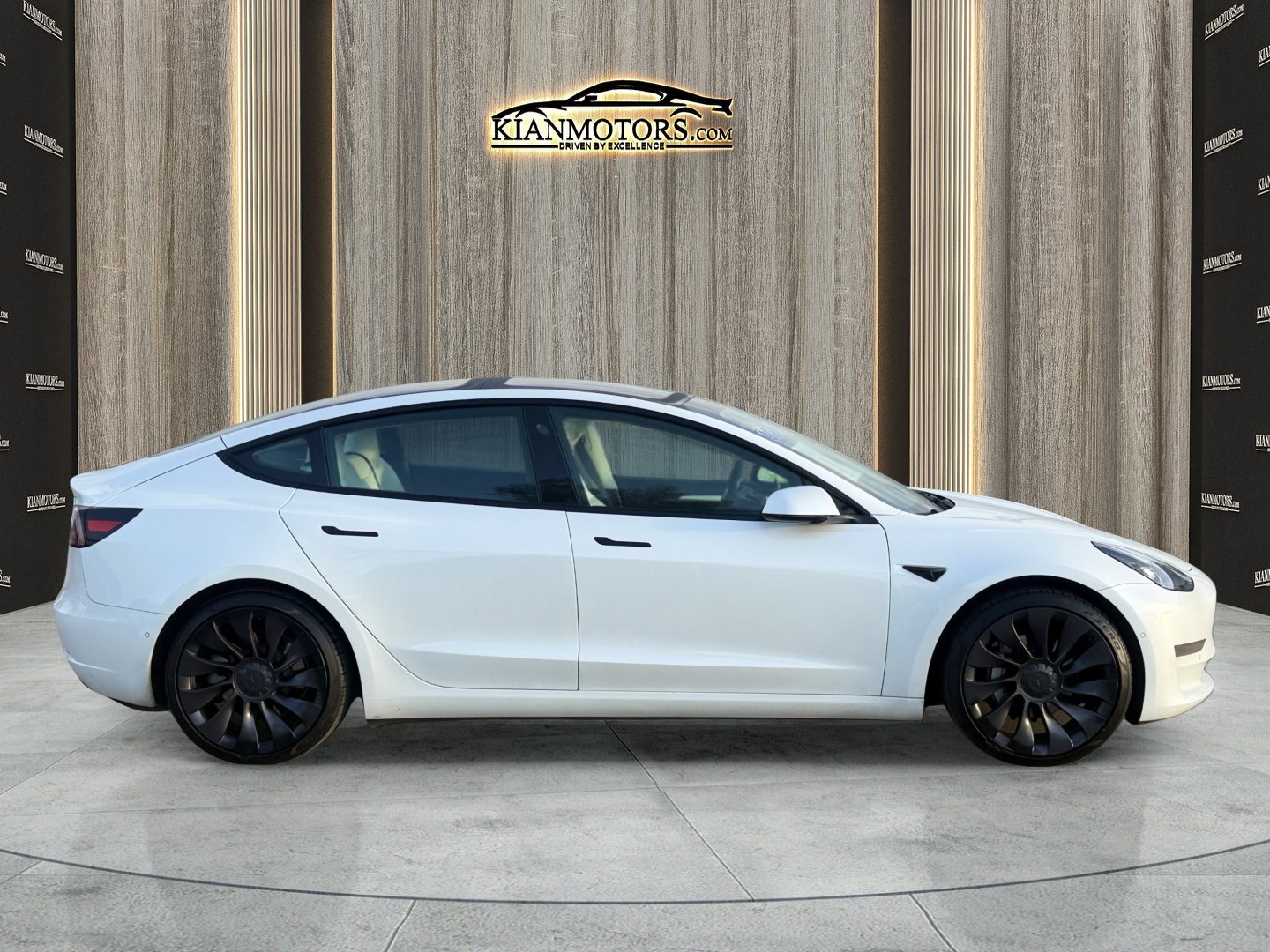 Used 2021 Tesla Model 3 Standard Range Plus RWD image 11