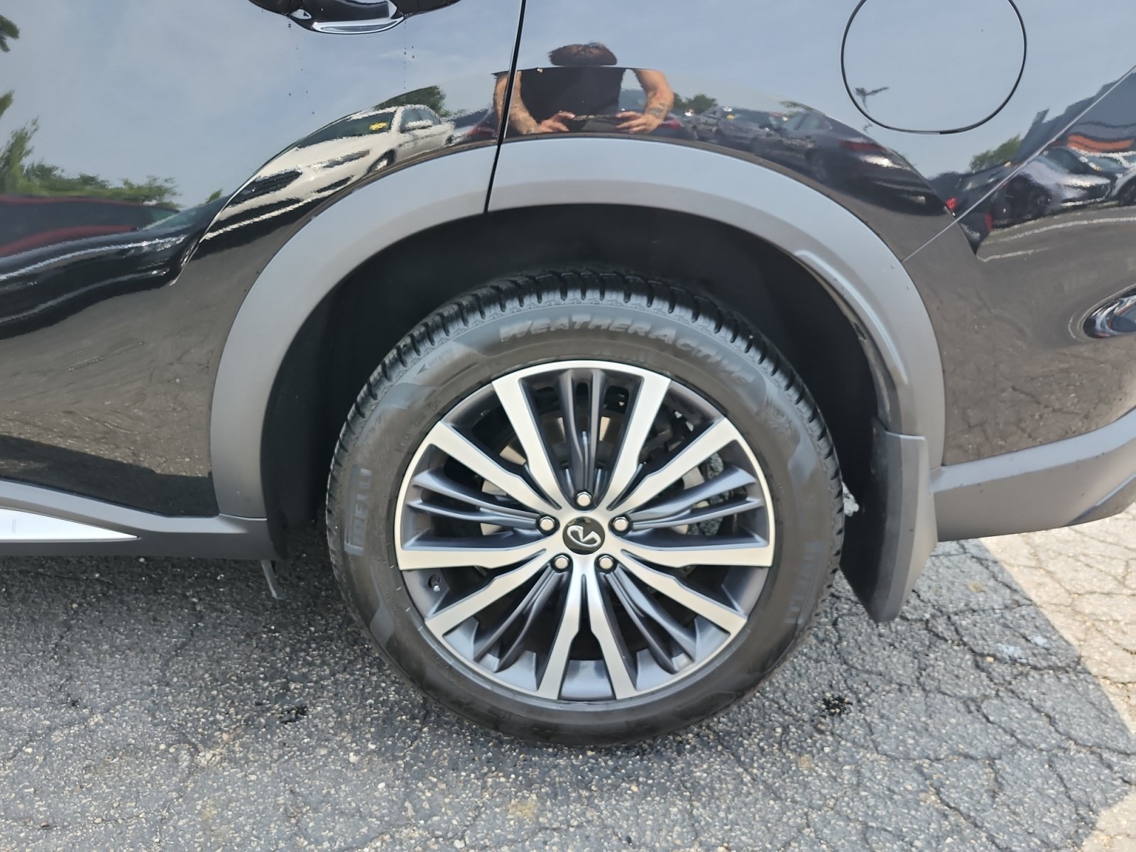 Used 2022 INFINITI QX60 Sensory w/ Cargo Package AWD/4WD image 16