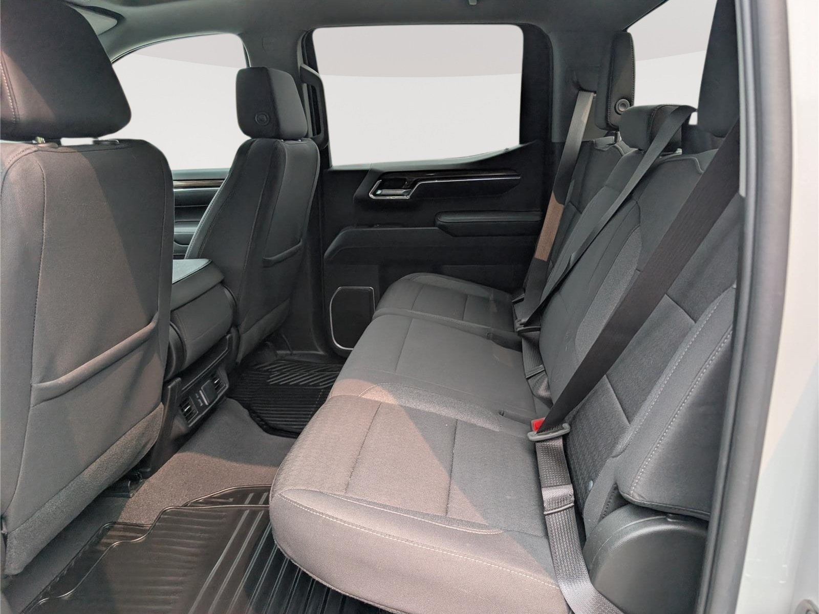 Used 2023 Chevrolet Silverado 1500 LT AWD/4WD image 14