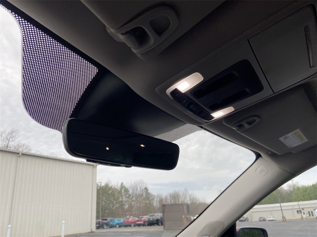 Used 2023 Honda Pilot Elite image 22