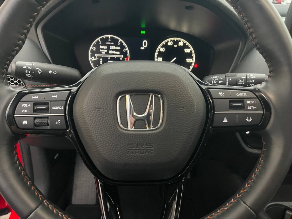 Used 2025 Honda HR-V Sport image 16