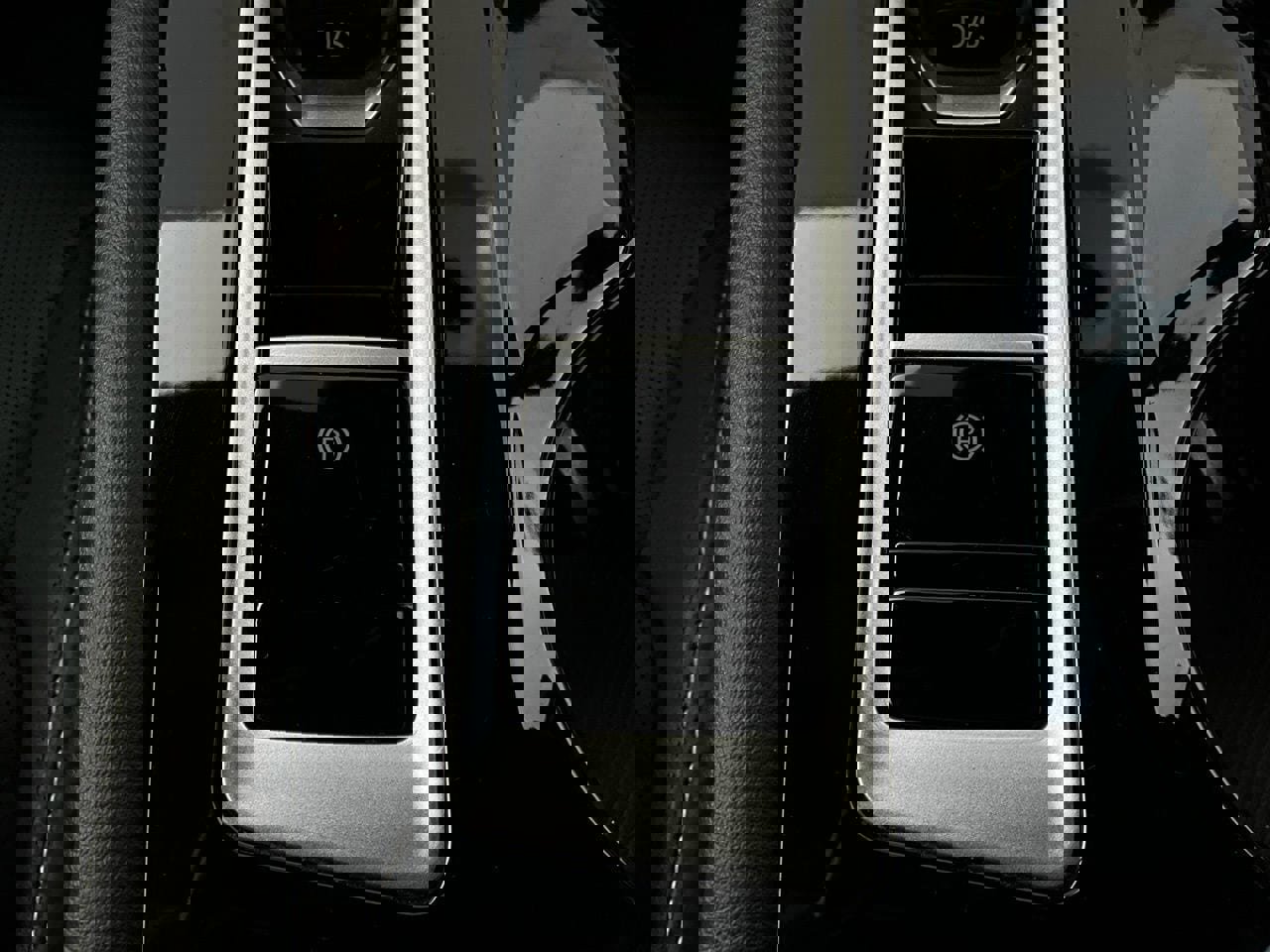 Used 2025 Volkswagen Atlas Cross Sport SE image 24