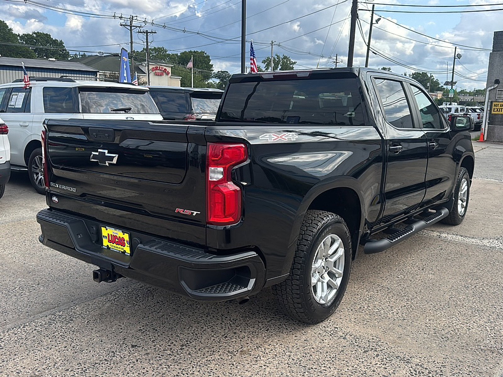 Used 2023 Chevrolet Silverado 1500 RST w/ Protection Package AWD/4WD image 5