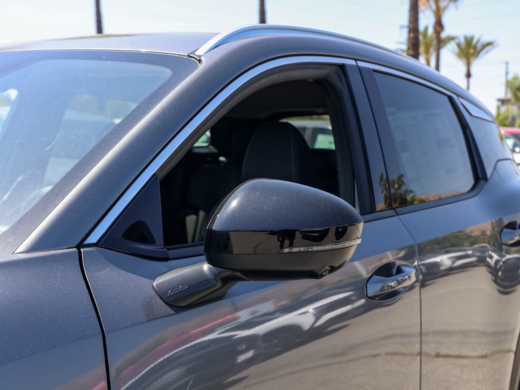 New 2026 Nissan Kicks SR FWD image 12
