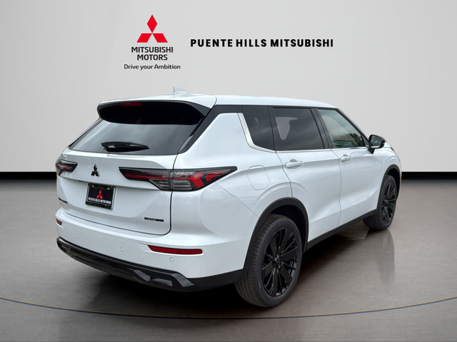 New 2026 Mitsubishi Outlander LE FWD image 5