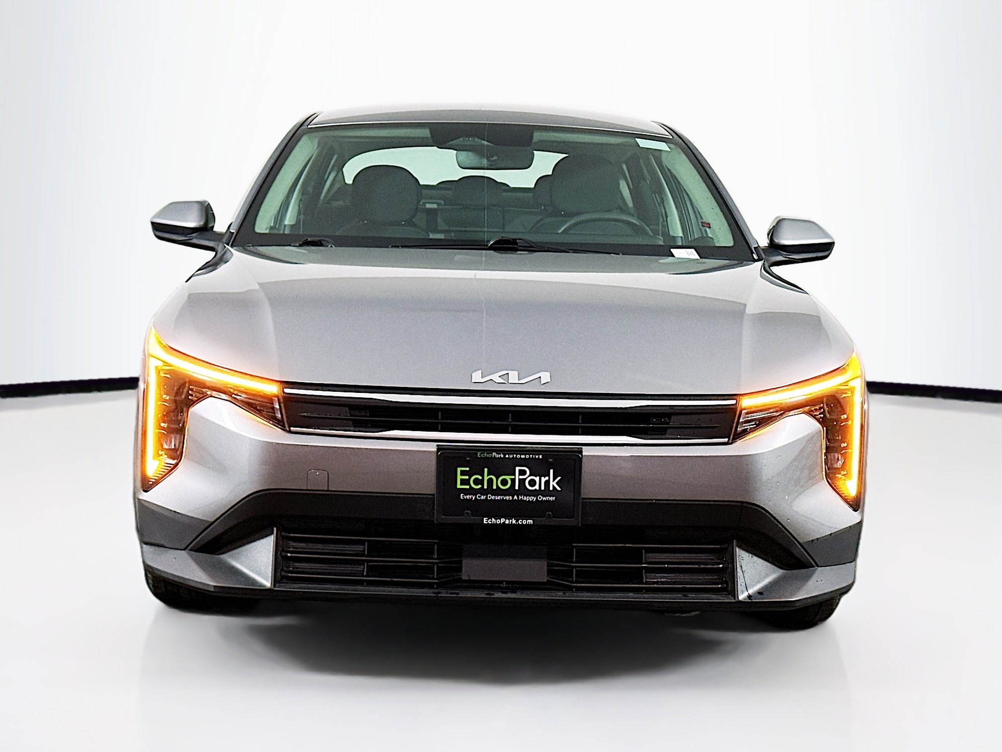 Used 2025 Kia K4 LXS image 2