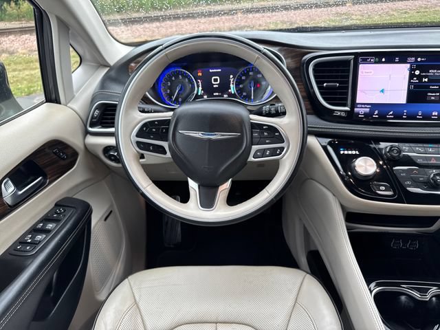 Used 2021 Chrysler Pacifica Limited w/ Premium & Safety Sphere Group AWD/4WD image 13