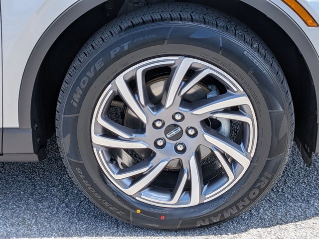 Used 2023 Lincoln Corsair FWD image 9