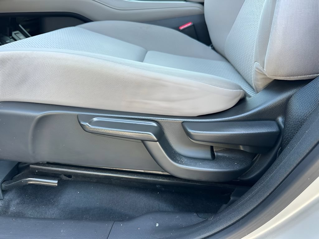 Used 2016 Honda HR-V EX image 10